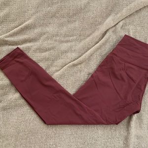Lululemon Wunder Under crop in Misty Merlot